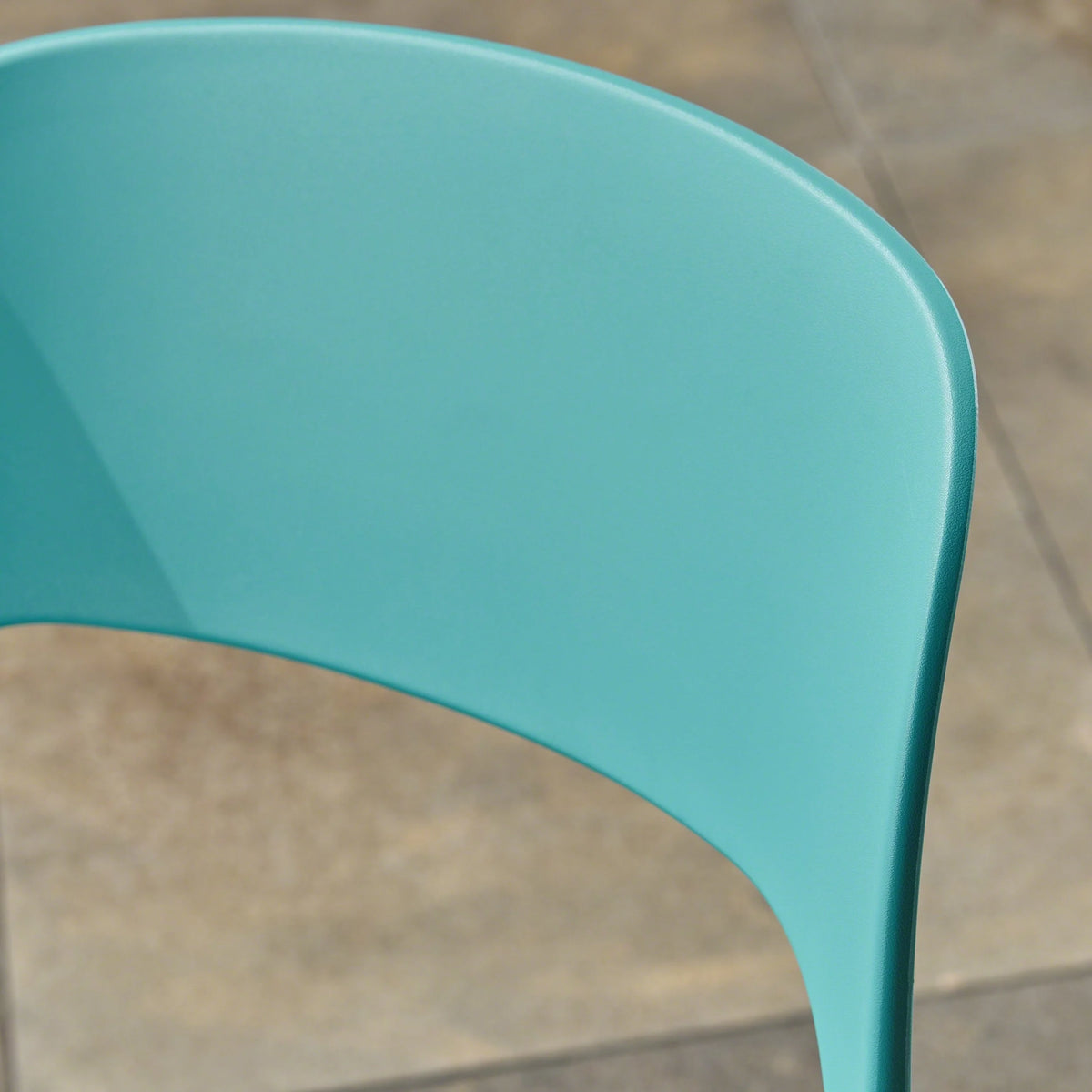 Plastic Stacking Dining Chairs Set of 4 O4777