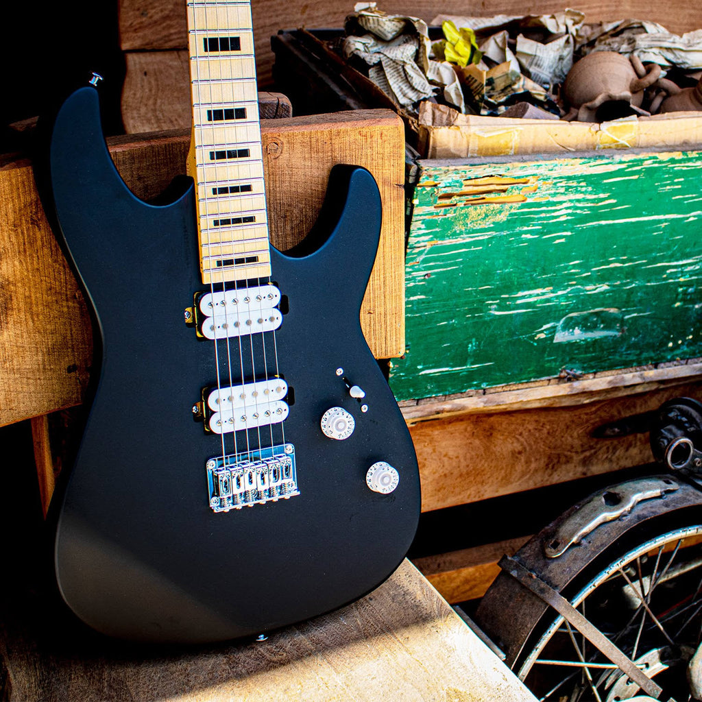 Satin Black Electric Guitar U858631