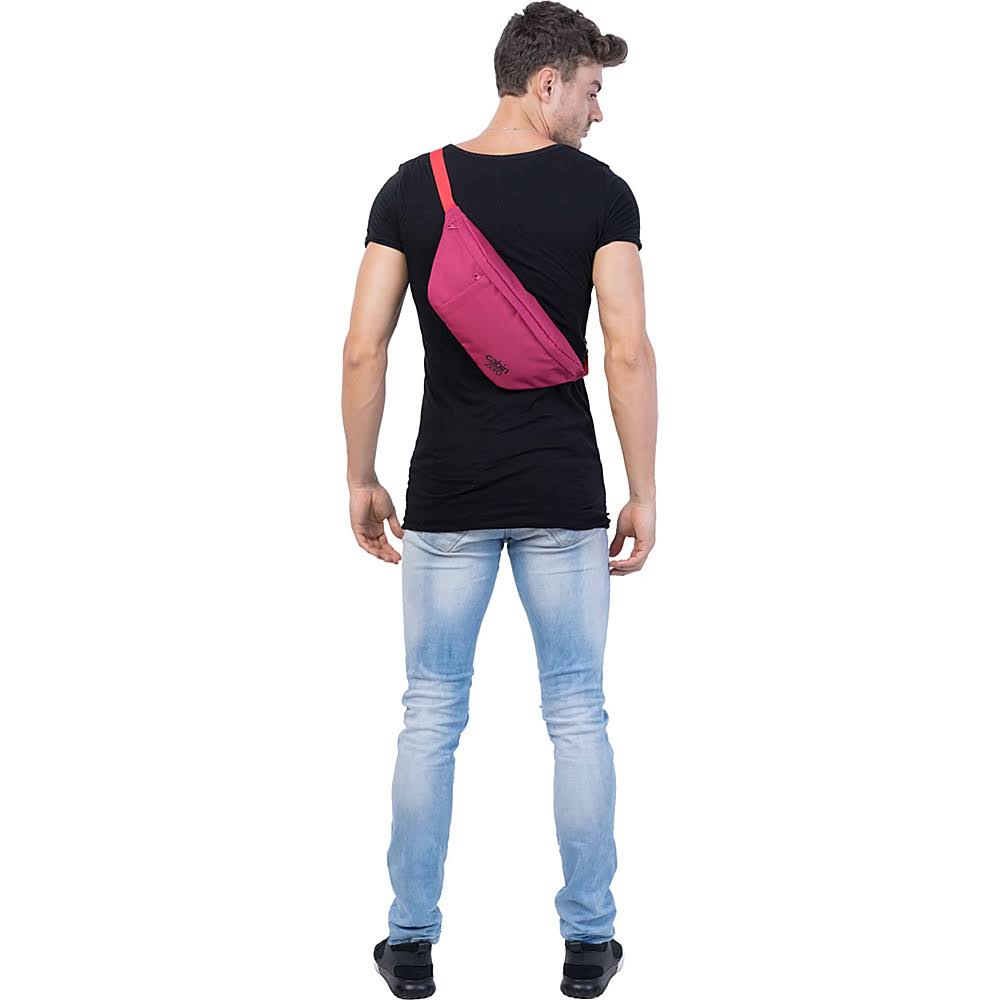 Classic Hip Pack 2L Absolute Black Z8864