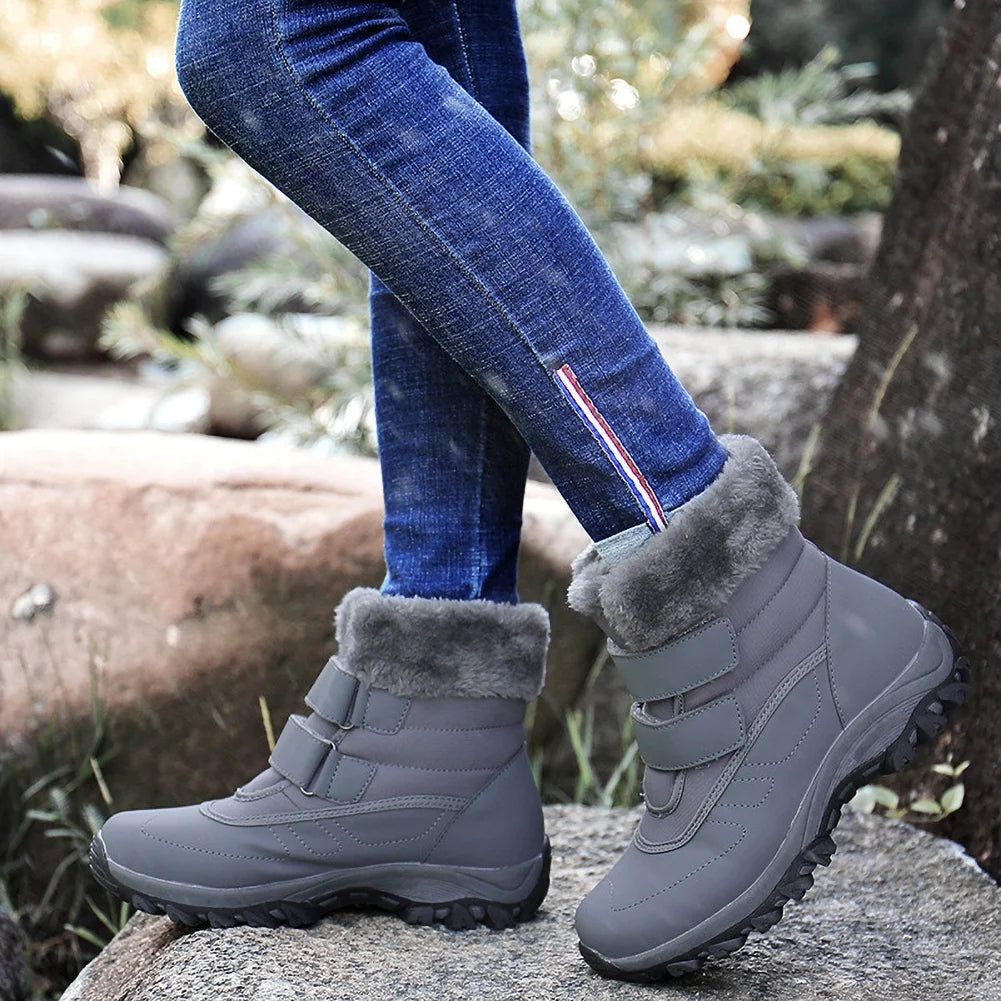 Women's Winter Snow Boots Faux Fur Lined Waterproof Outdoor Booties Q8032