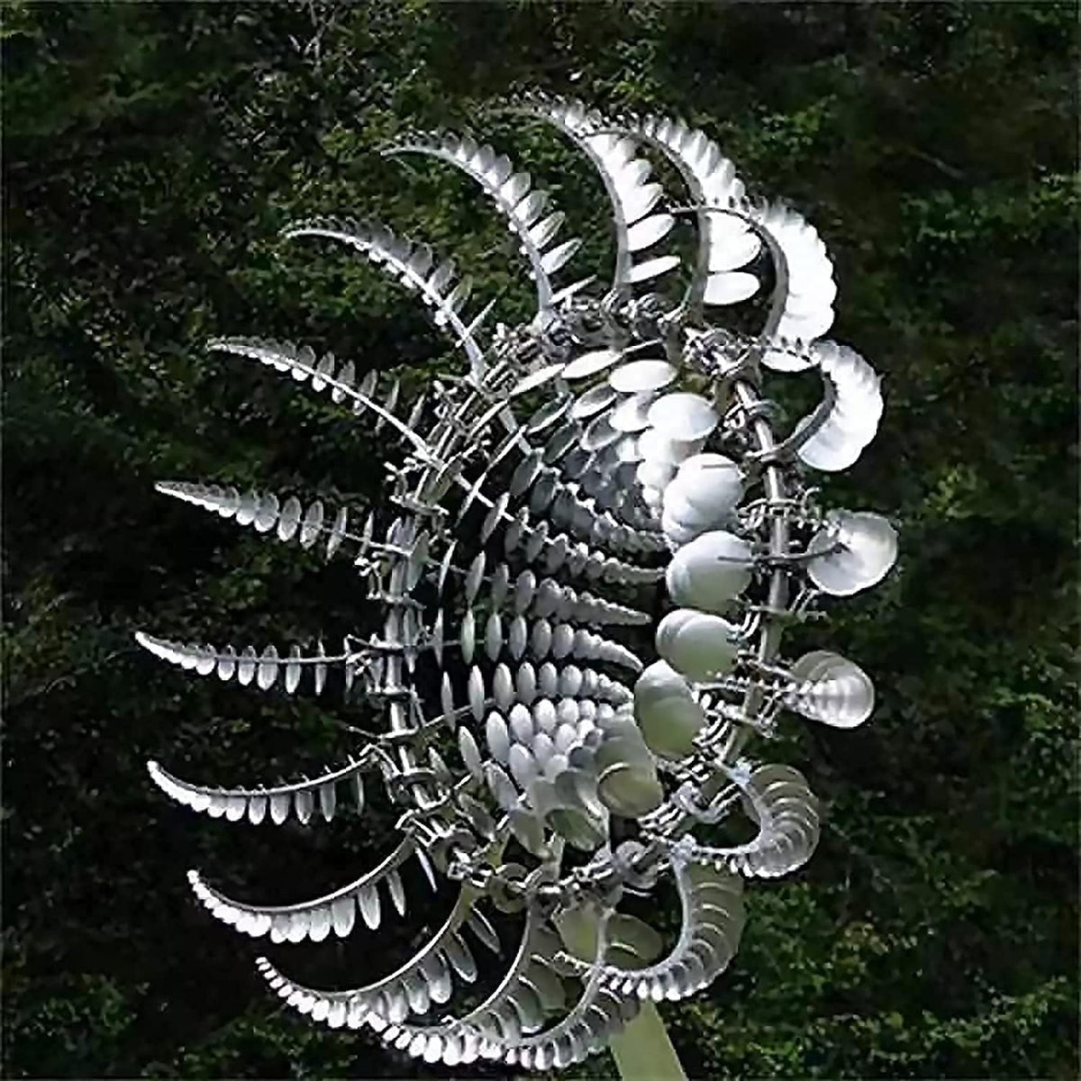 White Kinetic Windmill Spinner U61100