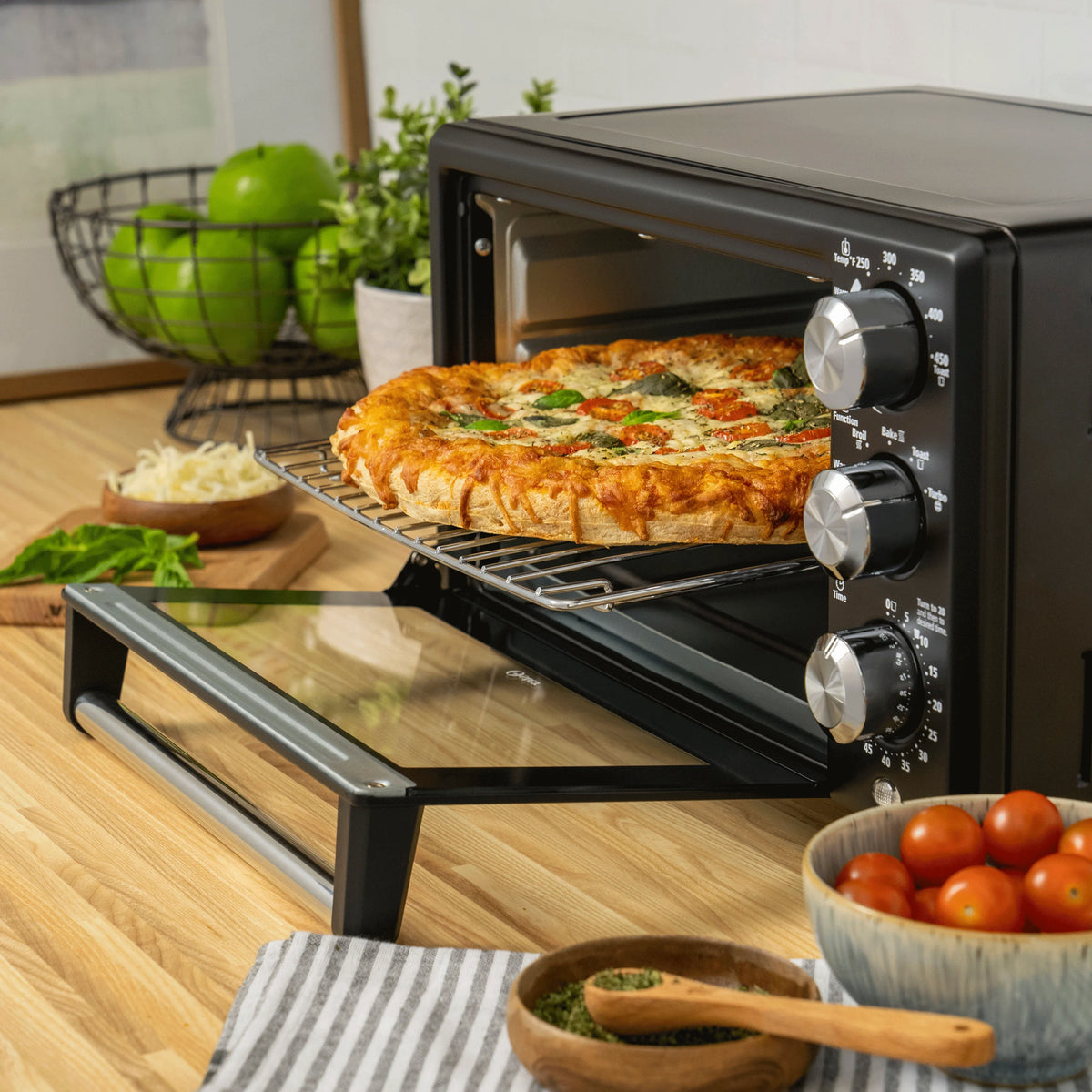 4-Slice Convection Toaster Oven, Matte Black E106320