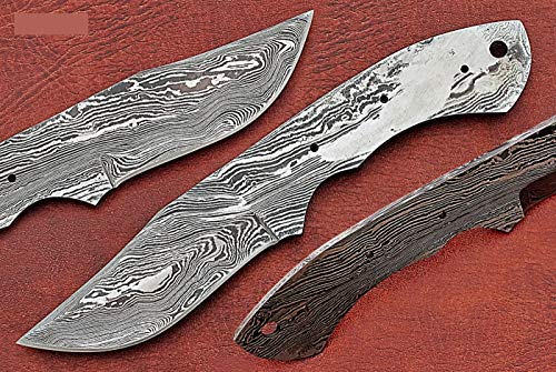 7.75 Inch Damascus Steel Skinning Knife Blade O5368