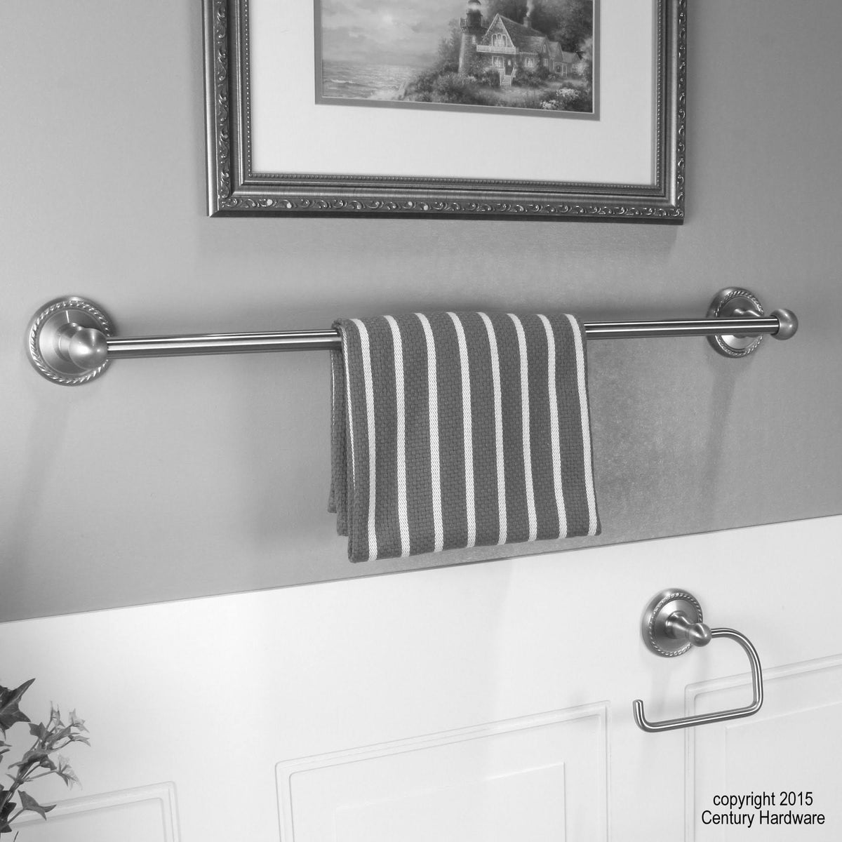 18 inch Towel Bar Satin Nickel U8174
