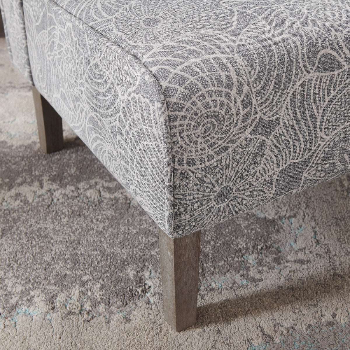 Upholstered Slipper Chair X682
