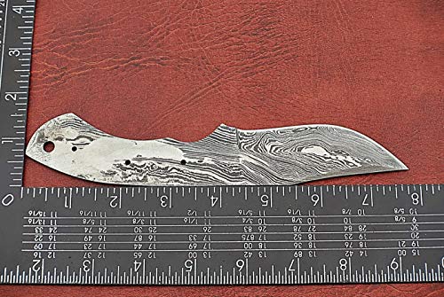 7.75 Inch Damascus Steel Skinning Knife Blade O5368