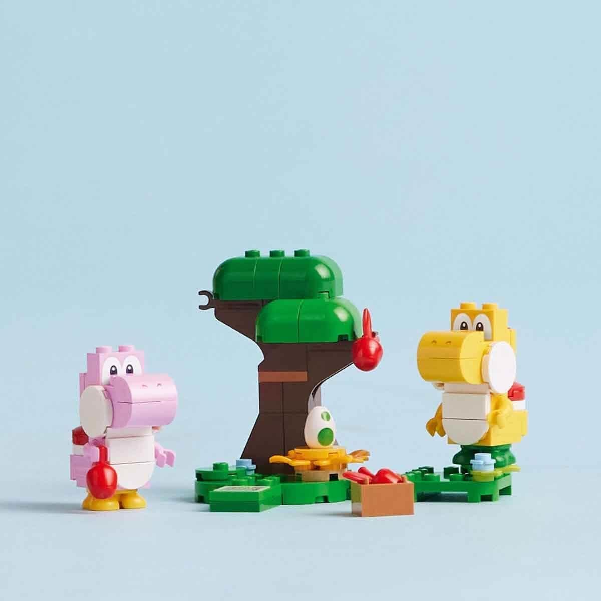 LEGO Super Mario Expansion Set with 2 Yoshi Figures D360
