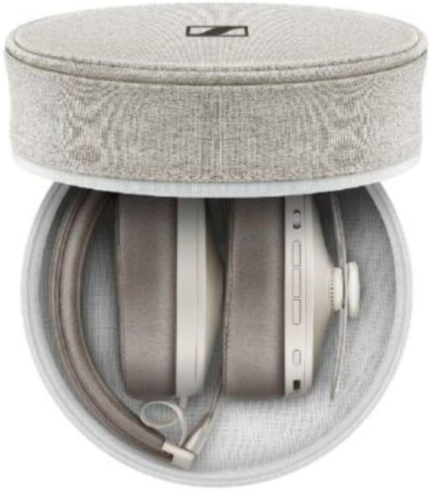 Wireless Noise Cancelling Headphones Black D8469