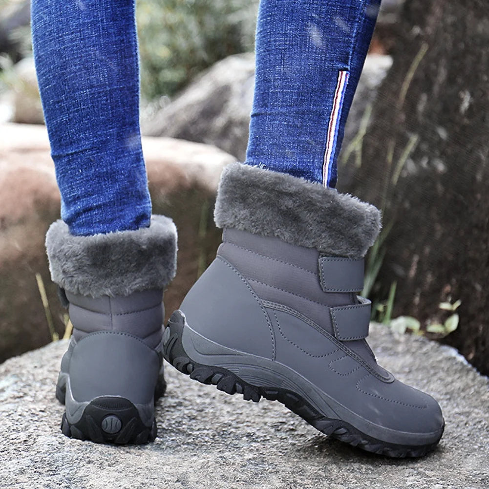 Women's Winter Snow Boots Faux Fur Lined Waterproof Outdoor Booties Q8032