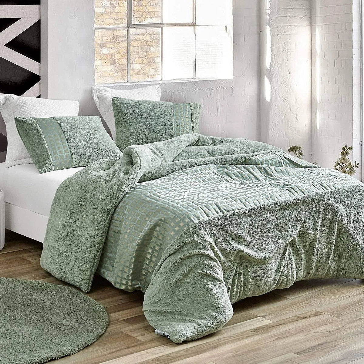 Oversized Jacquard Comforter Queen Q46177