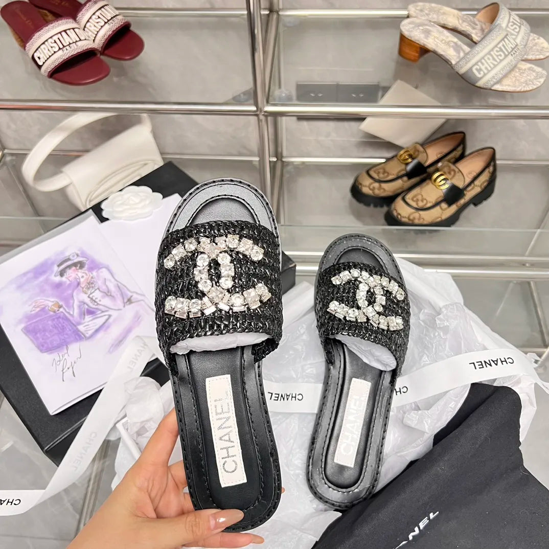 Women Slippers K16377