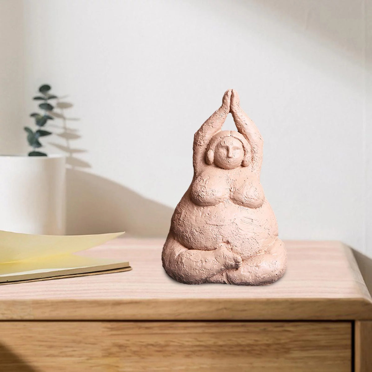 Resin Lady Figurine Statue D619304