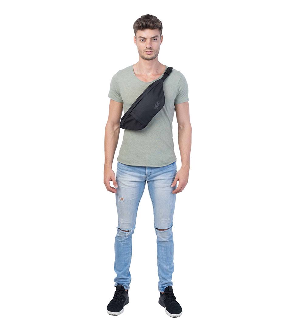 Classic Hip Pack 2L Absolute Black Z8864